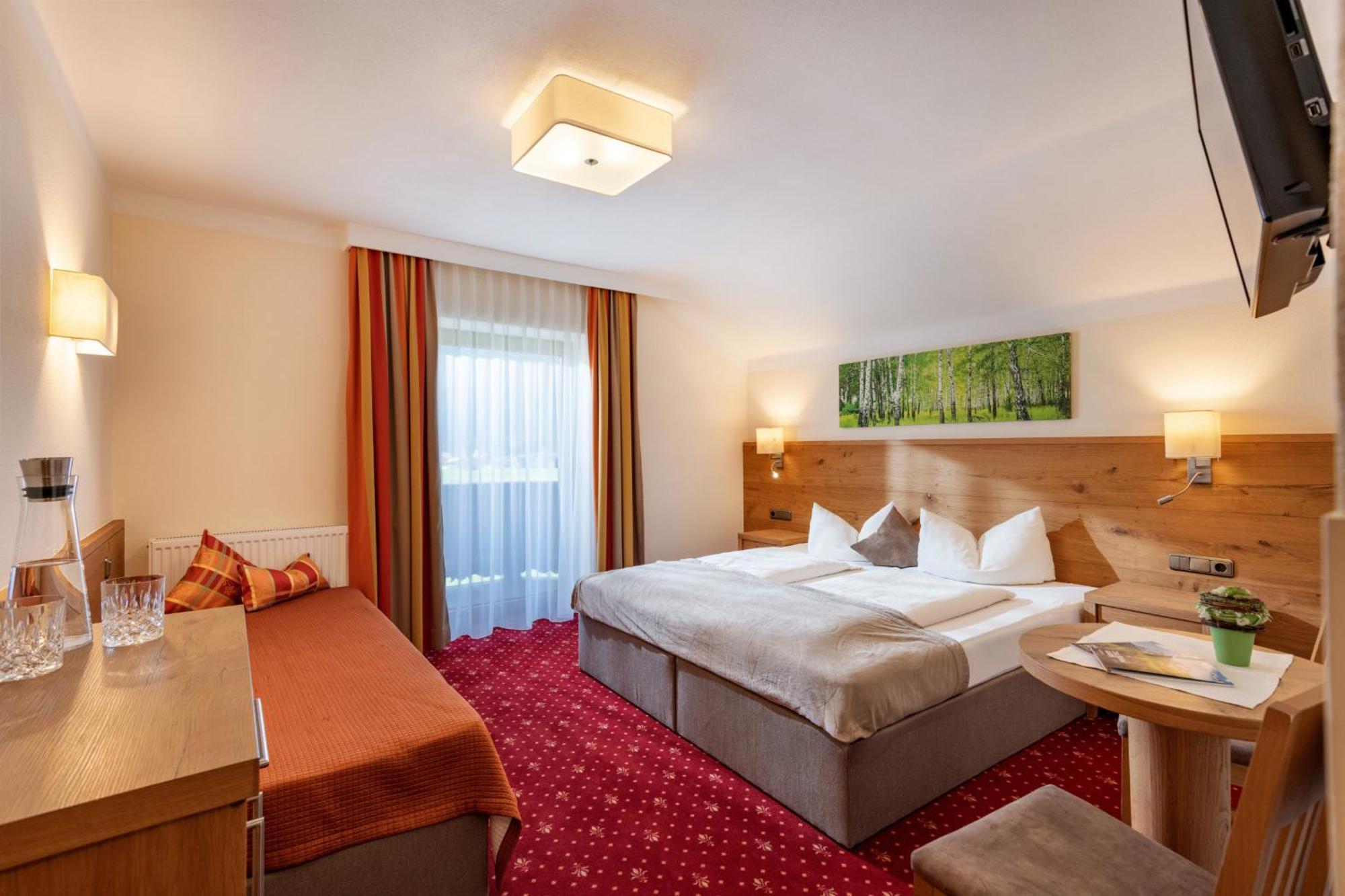 Hotel Garni Birkenhof Mayrhofen Exterior photo