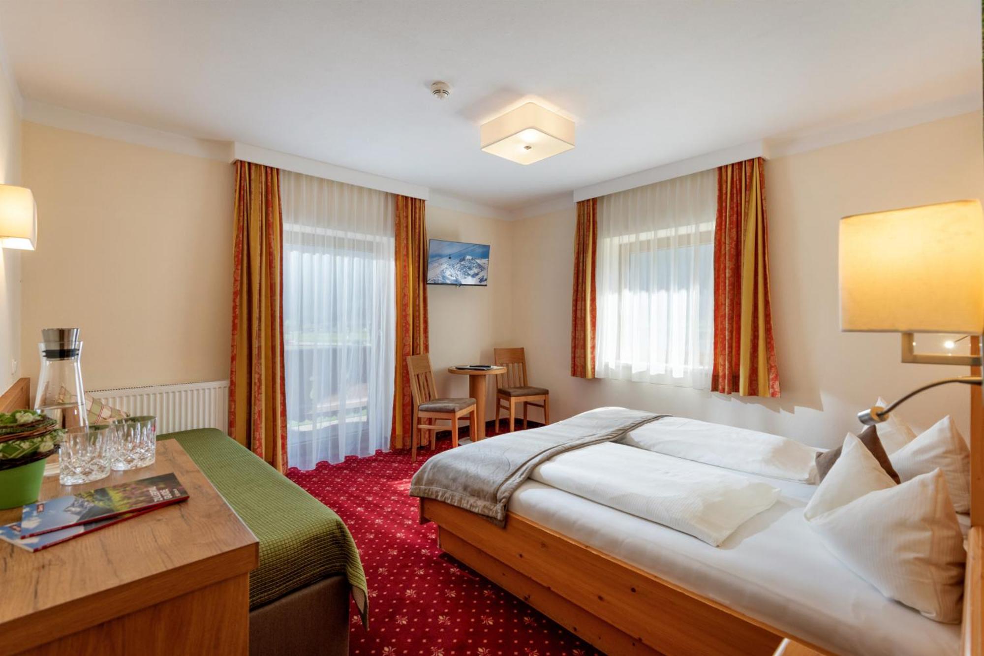 Hotel Garni Birkenhof Mayrhofen Exterior photo